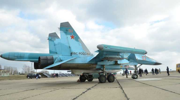 Russian Su-34 Bomber Jets from Syria